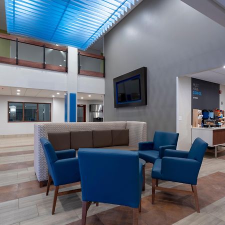 Holiday Inn Express Hotel & Suites Coon Rapids - Blaine Area By Ihg Εξωτερικό φωτογραφία