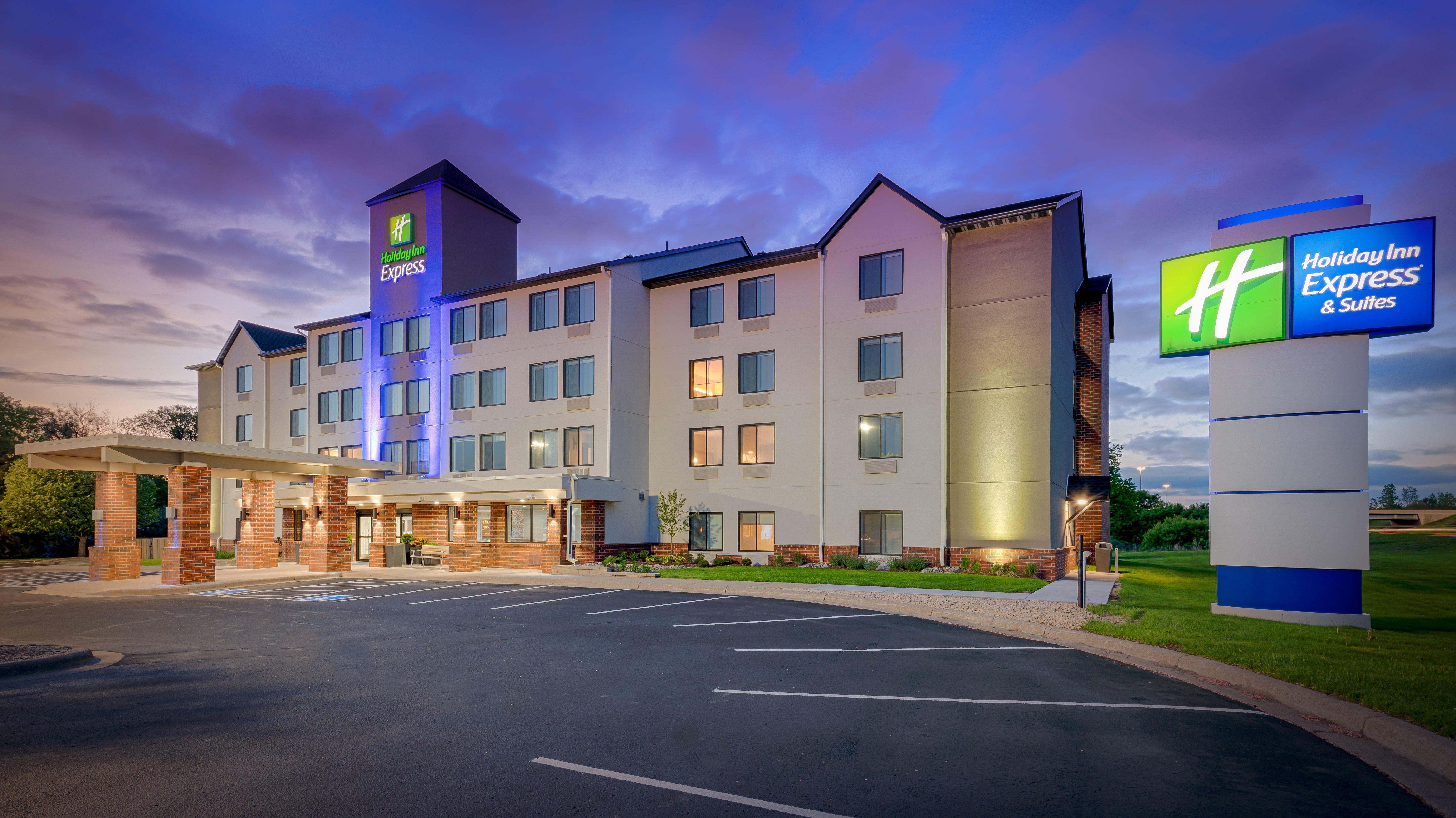 Holiday Inn Express Hotel & Suites Coon Rapids - Blaine Area By Ihg Εξωτερικό φωτογραφία