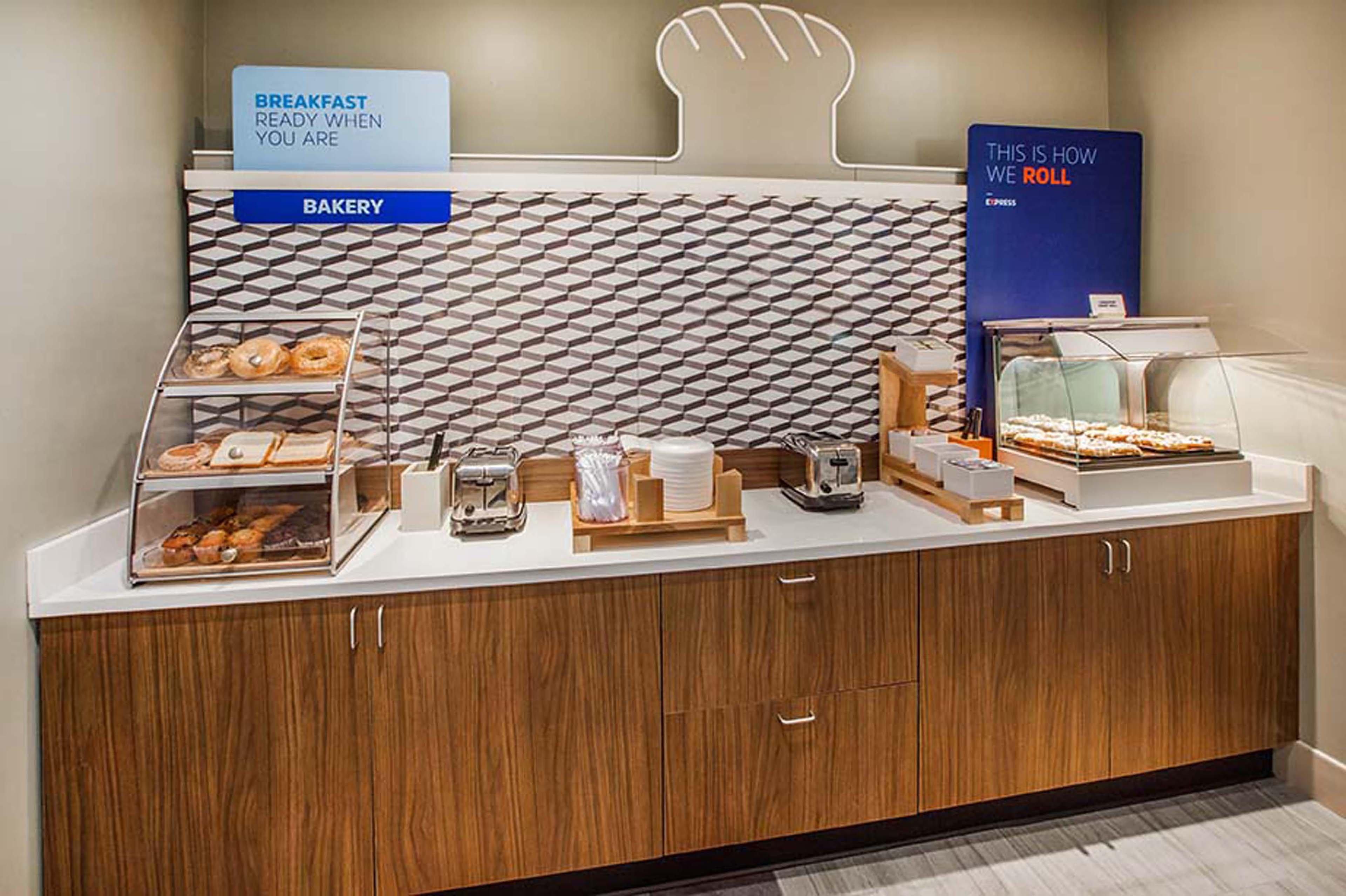 Holiday Inn Express Hotel & Suites Coon Rapids - Blaine Area By Ihg Εξωτερικό φωτογραφία
