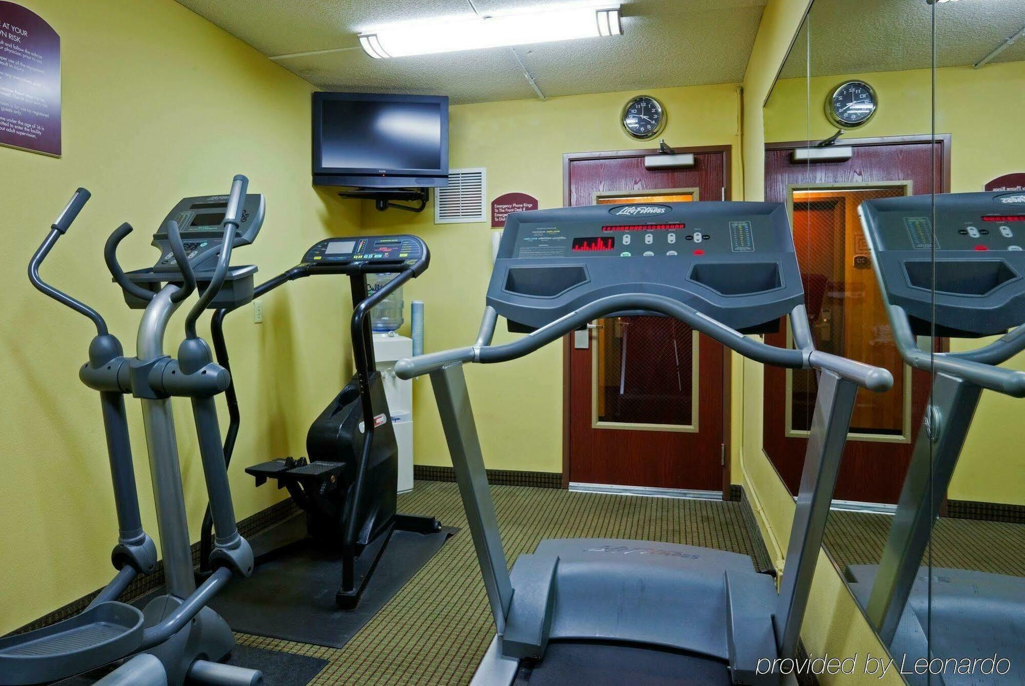 Holiday Inn Express Hotel & Suites Coon Rapids - Blaine Area By Ihg Εξωτερικό φωτογραφία